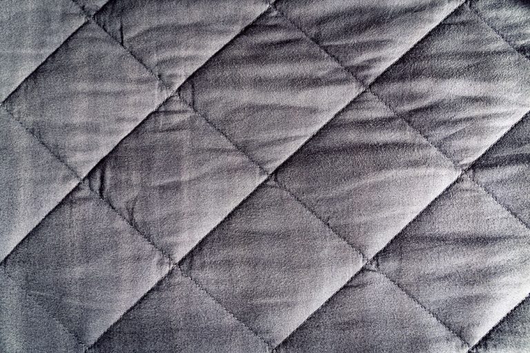 The 4 Benefits of Using a Weighted Blanket